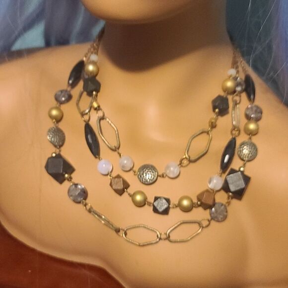 VINTAGE Three Tier Beaded Necklace - Picture 3 of 5